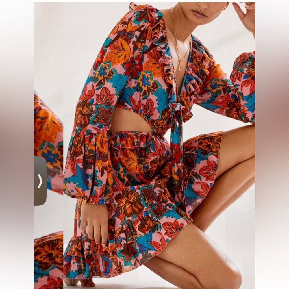 Love the label floral ruffle Cutout Dress - Picture 6 of 11